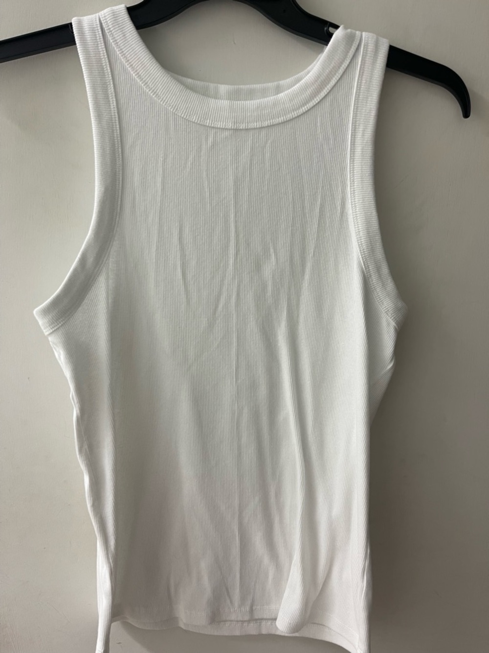 Old Navy White Ribbed Tank Top - Women